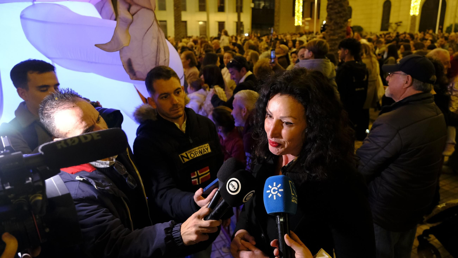 Las mejores imágenes del encendido navideño en Almería