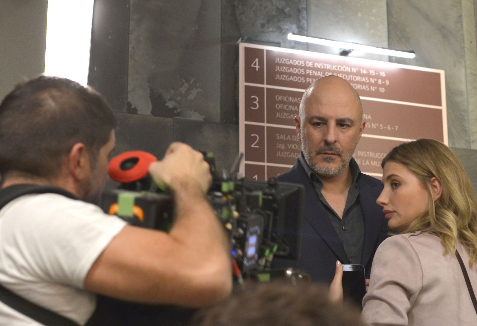 Roberto Álamo y Miriam Giovanelli en 'Caronte'