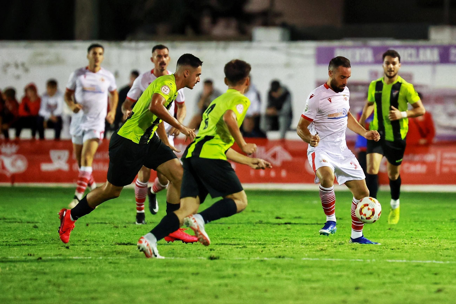 Las imágenes del partido entre el Chiclana CF y el Melilla CD