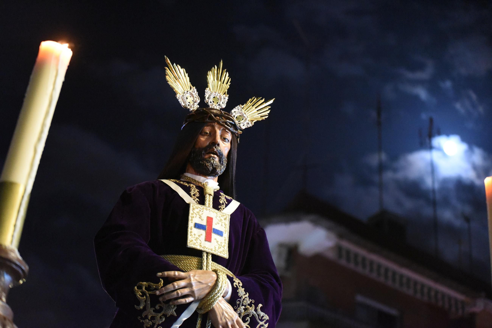 Las mejores fotos de un Viernes de Dolores de vía crucis como prólogo de la Semana Santa de Córdoba