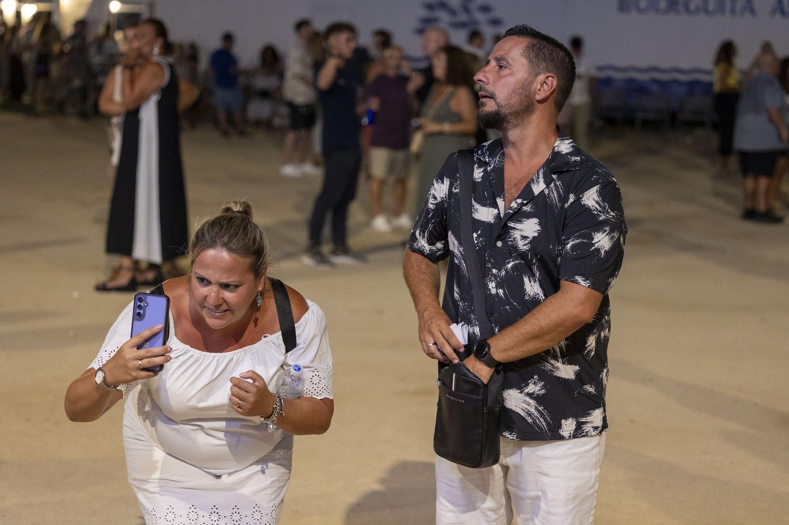 Búscate en el concierto de El Barrio en Concert Music en Chiclana