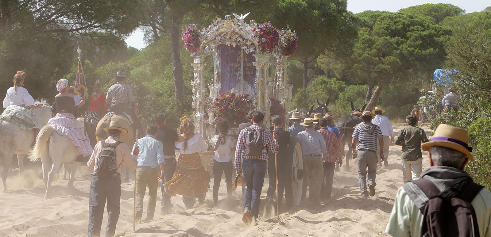 Las imágenes de la segunda jornada de camino de la Hermandad de Jerez