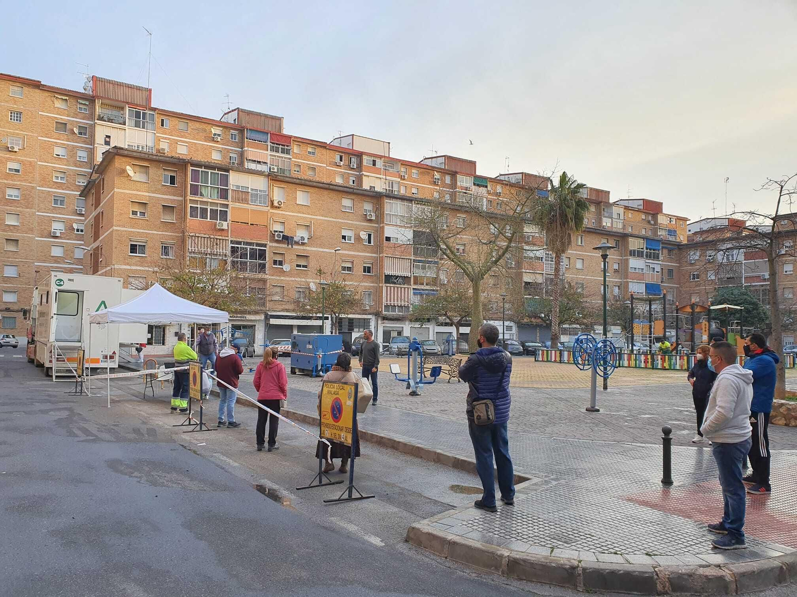 El cribado voluntario de Covid en Málaga capital, con 1.600 personas citadas, en fotos