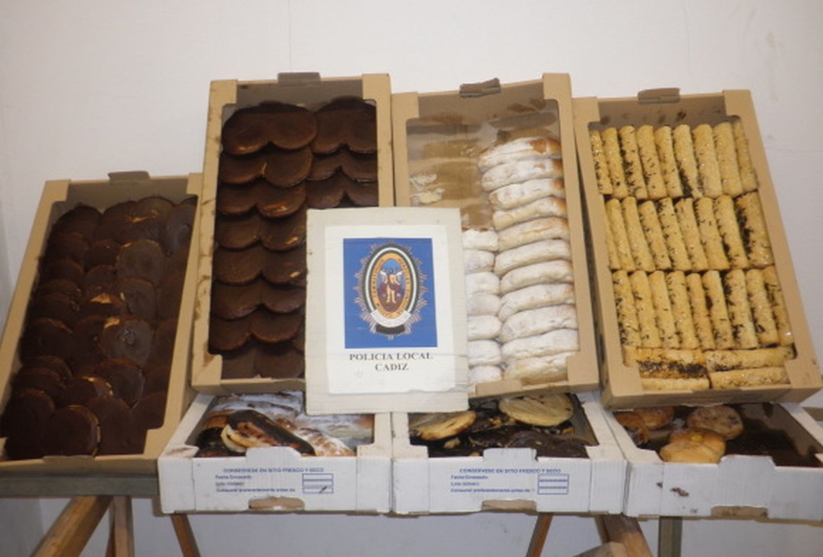 La Policía Local interviene la venta de pasteles en la playa