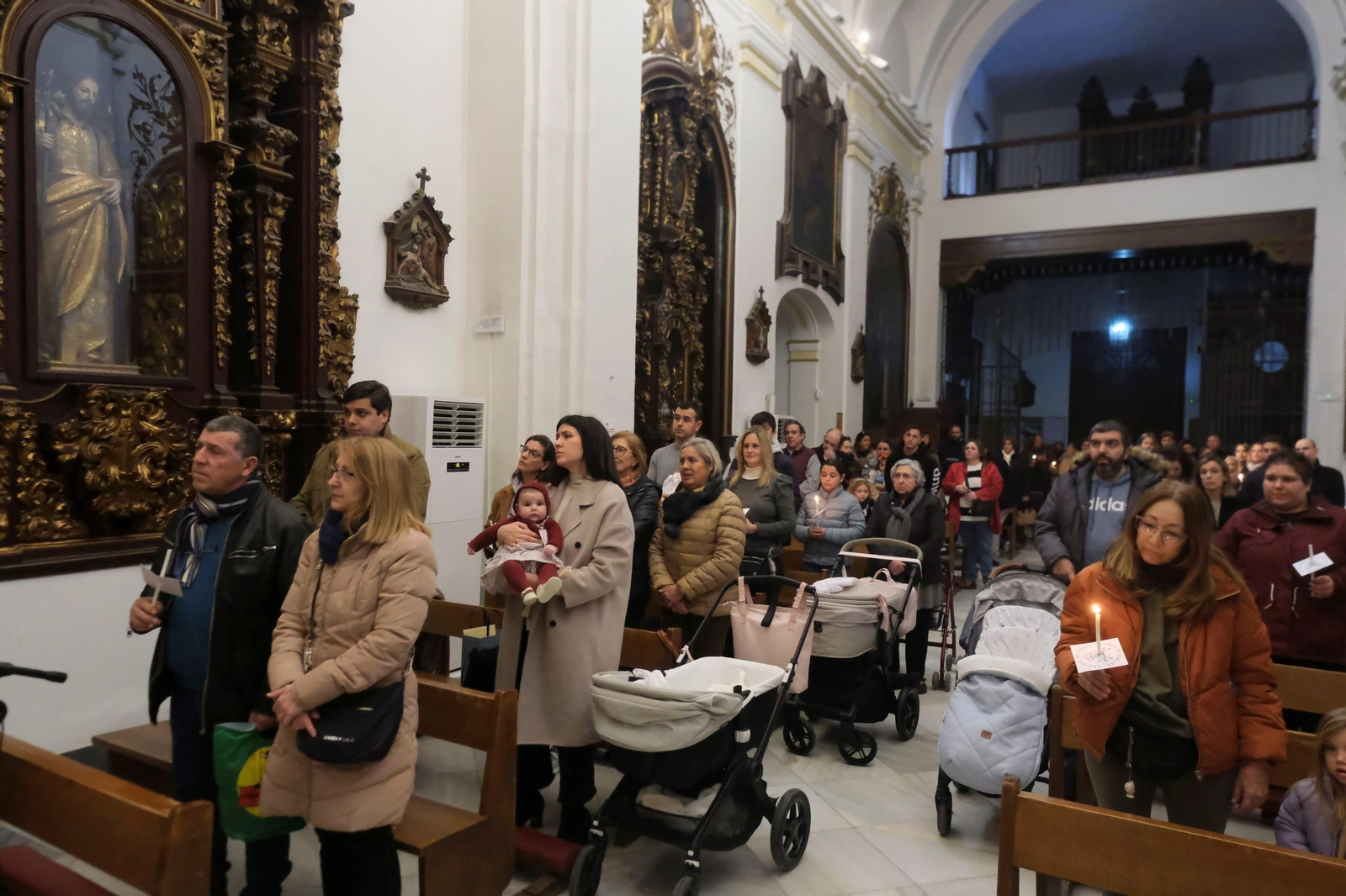 La presentación de los niños a la Virgen de los Dolores de Córdoba, en imágenes