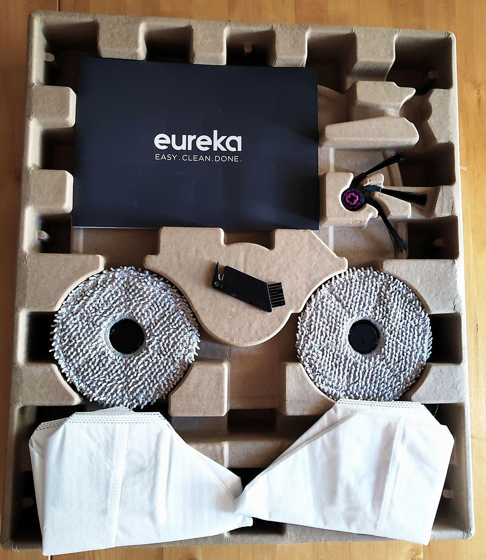 Robot aspirador Eureka J15 Max Ultra