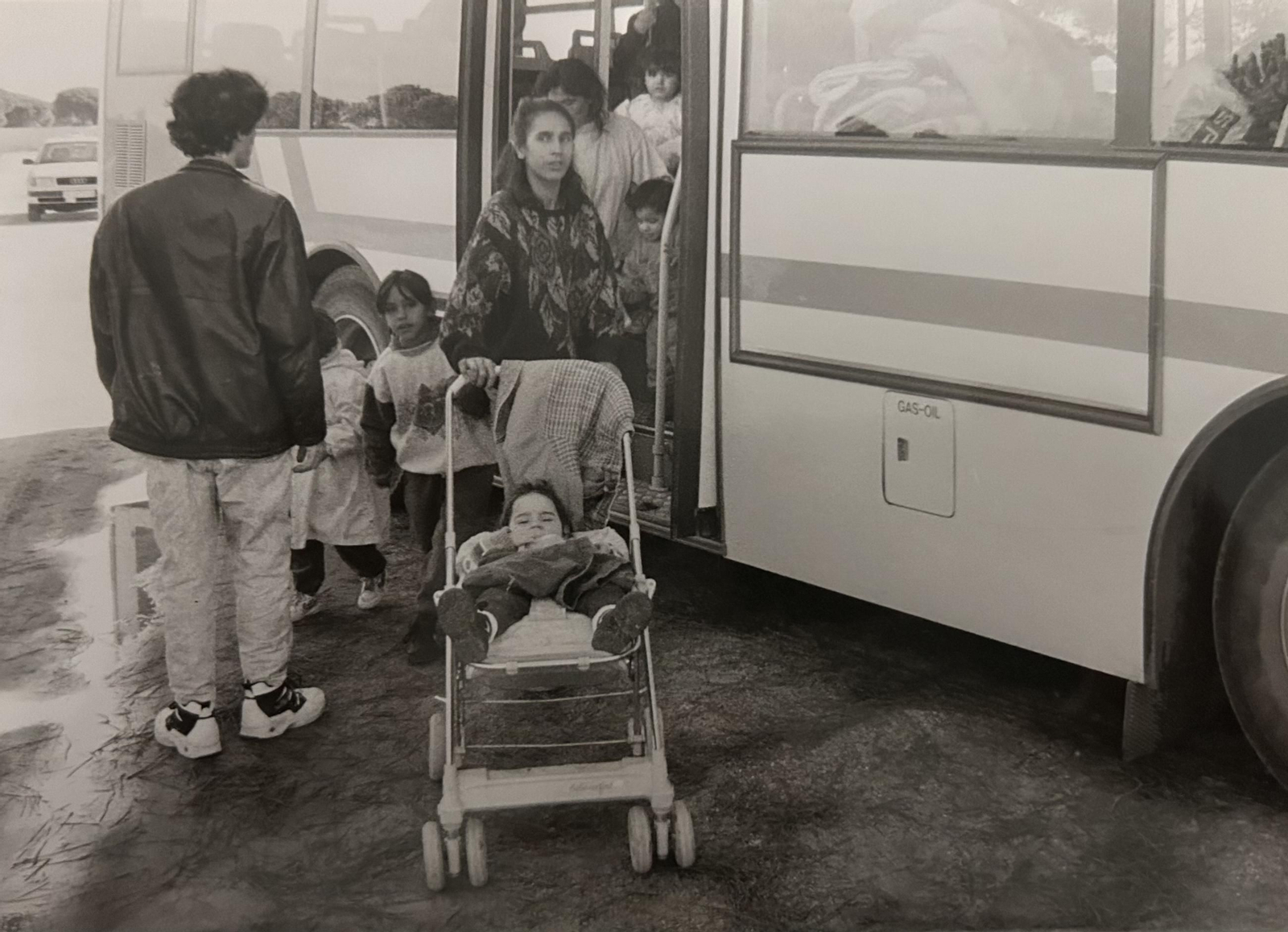 Evacuados por las inundaciones de 1996 en Huelva, en un albergue de acogida.
