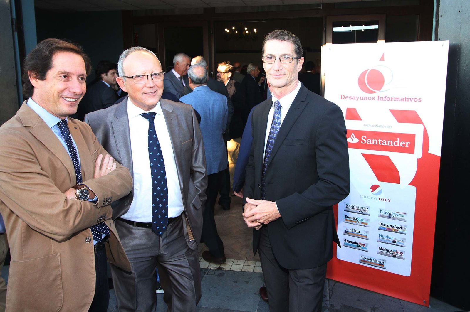 Imágenes del Desayuno Informativo del Grupo Joly con Javier Targhetta