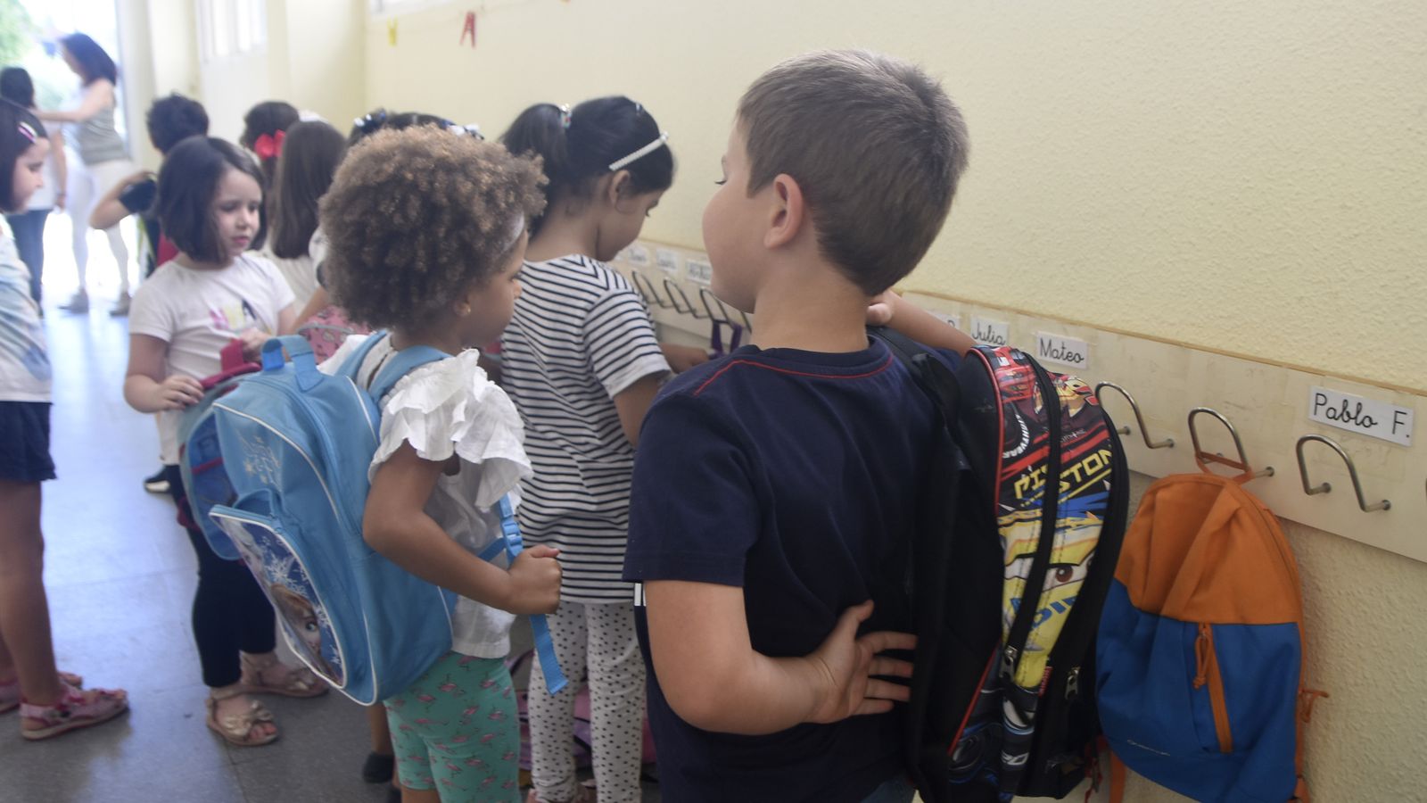 Alumnos del colegio Europa el último día de clases