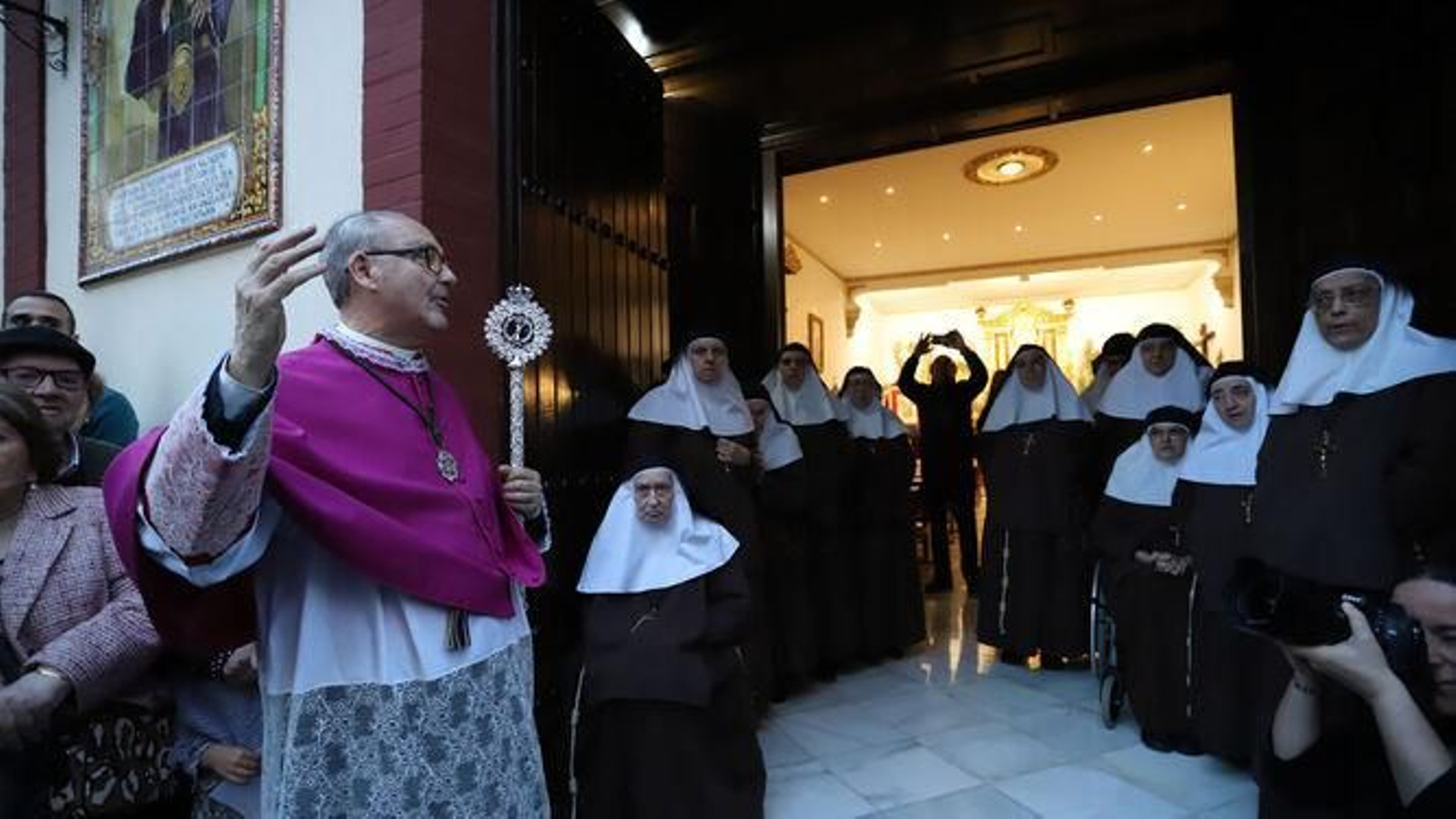 Así fue la procesión del Cristo de la Vera+Cruz acompañado por la Legión en el año 2019