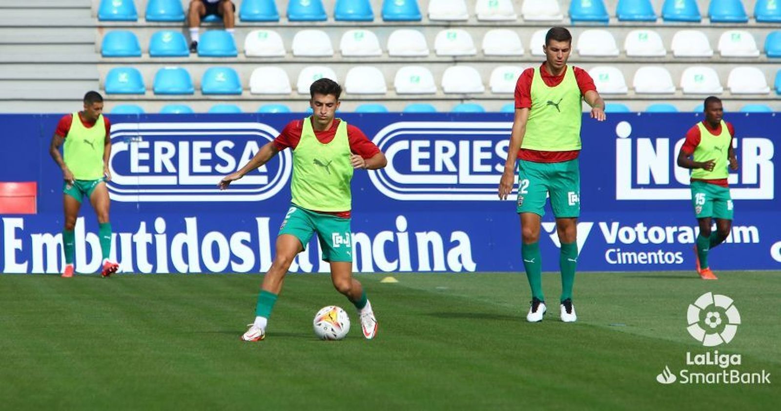 Buñuel tuvo que ser sustituido antes del descanso en El Toralín