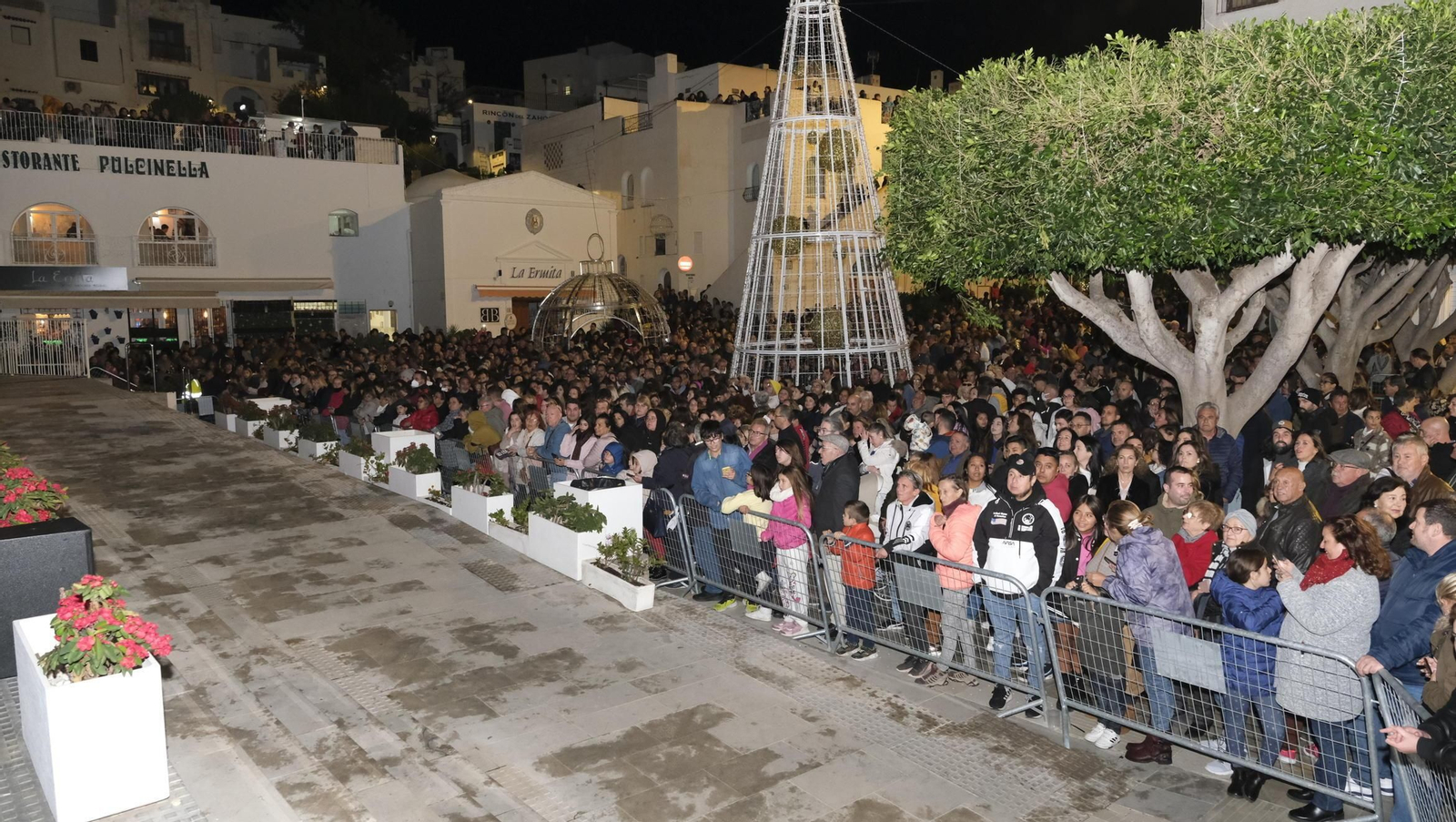 Iluminación de las luces navideñas en el municipio en 2022.