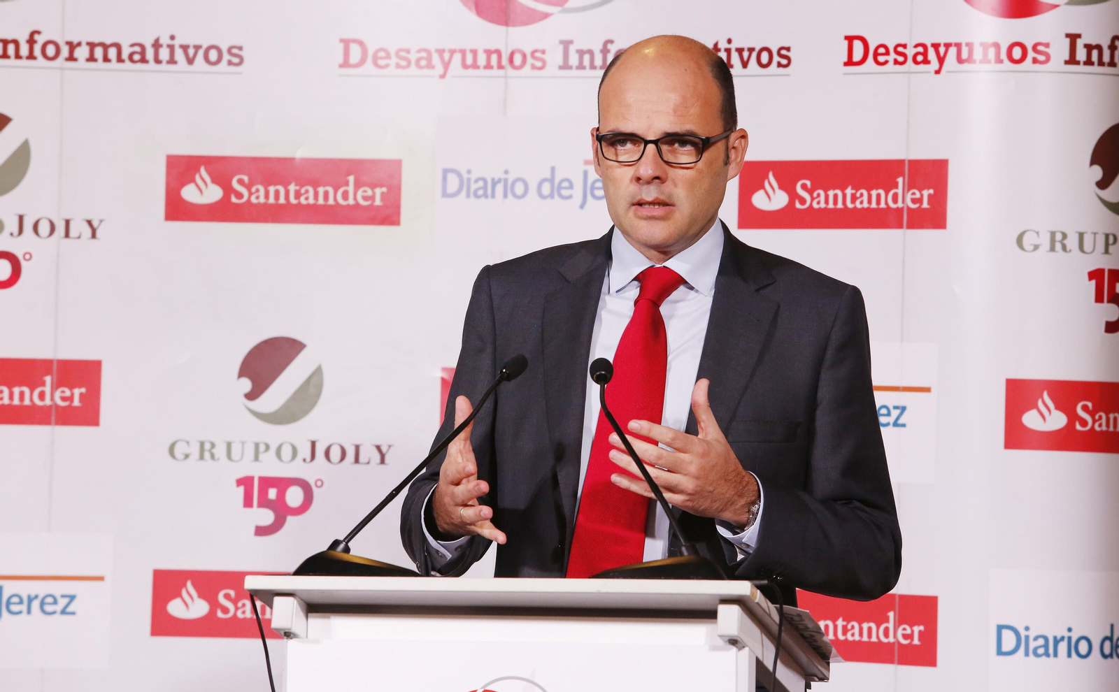 El director territorial del Santander, Justiniano Cortés