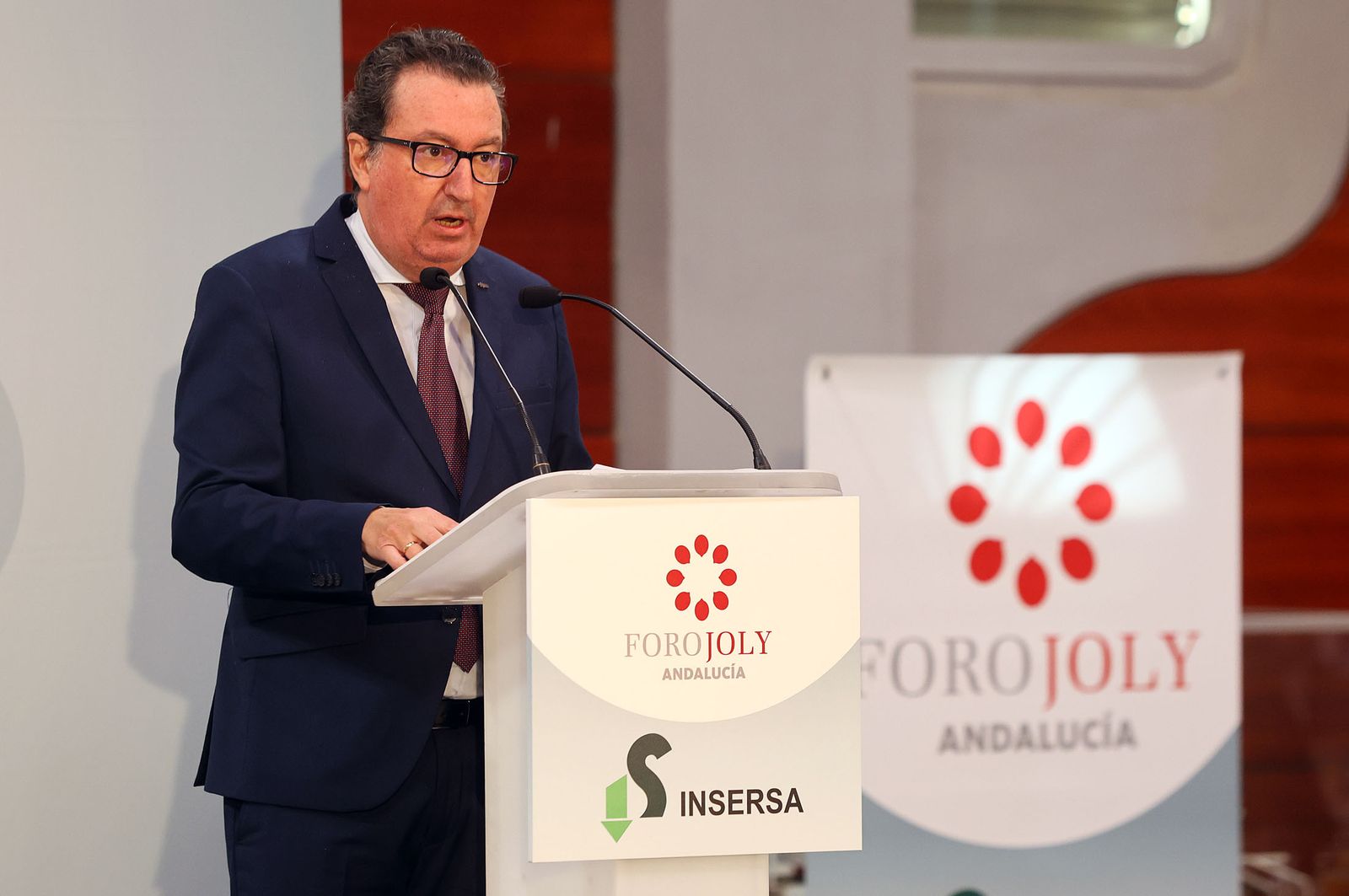 Imágenes del desayuno-coloquio con Jorge Paradela en el Foro Joly Andalucía celebrado en Huelva