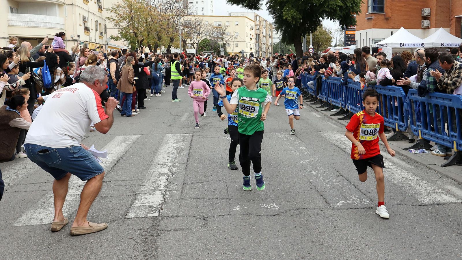 Búscate en la 4ª carrera infantil benéfica Bomberos de Jerez 2024
