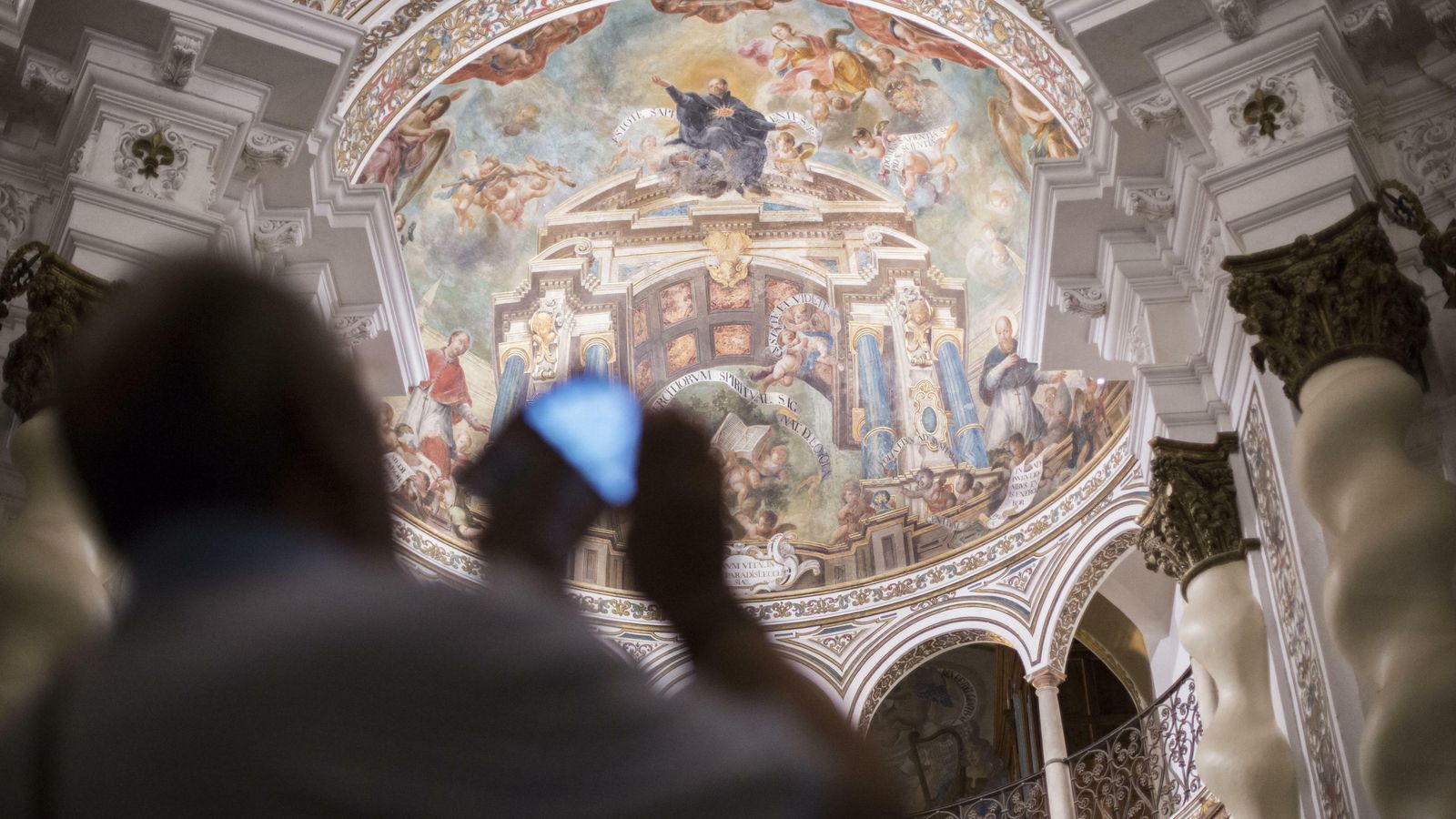 Interior de San Luis de los Franceses.