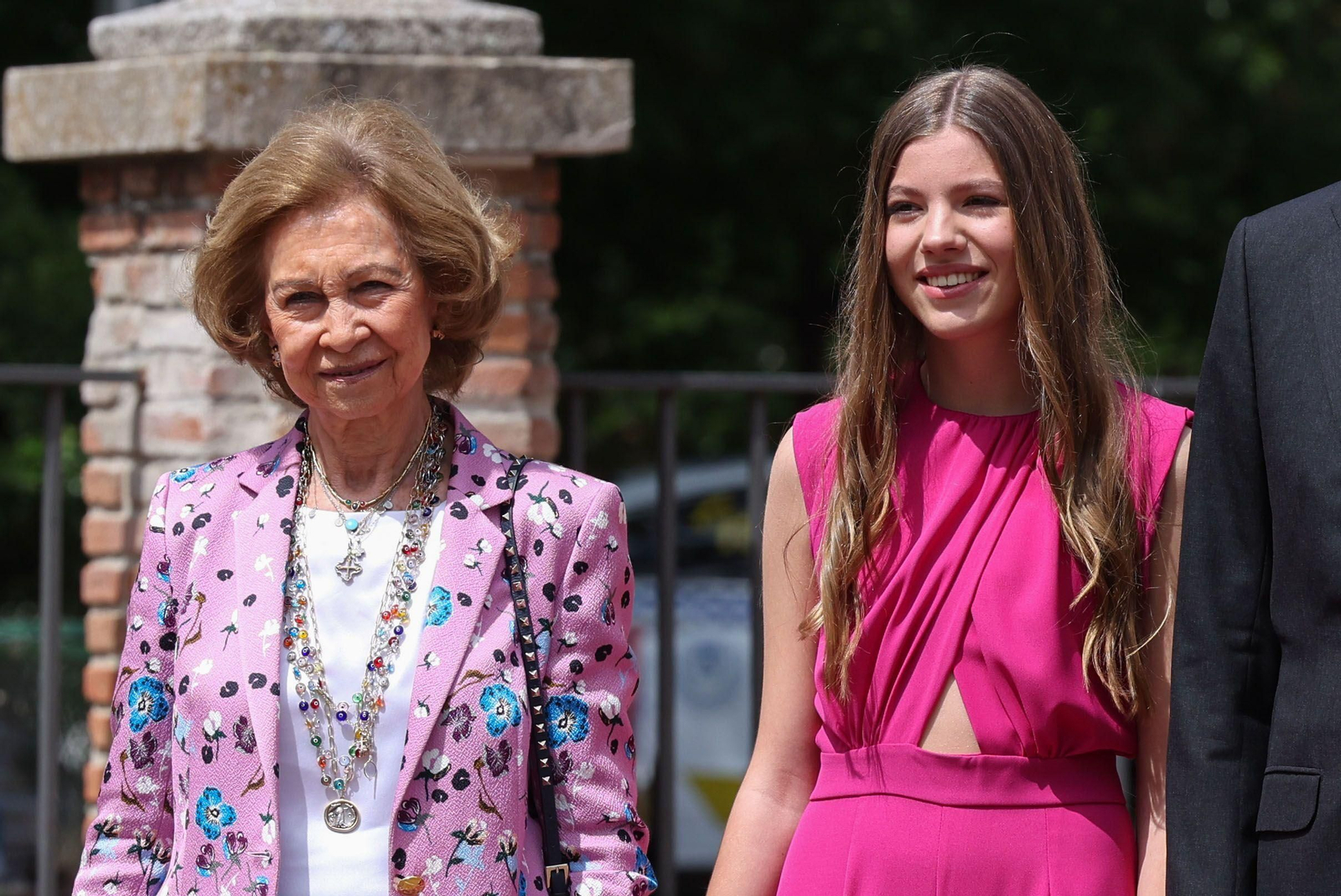 Doña Sofía posa orgullosa con su nieta Doña Sofía posa orgullosa con su nieta
