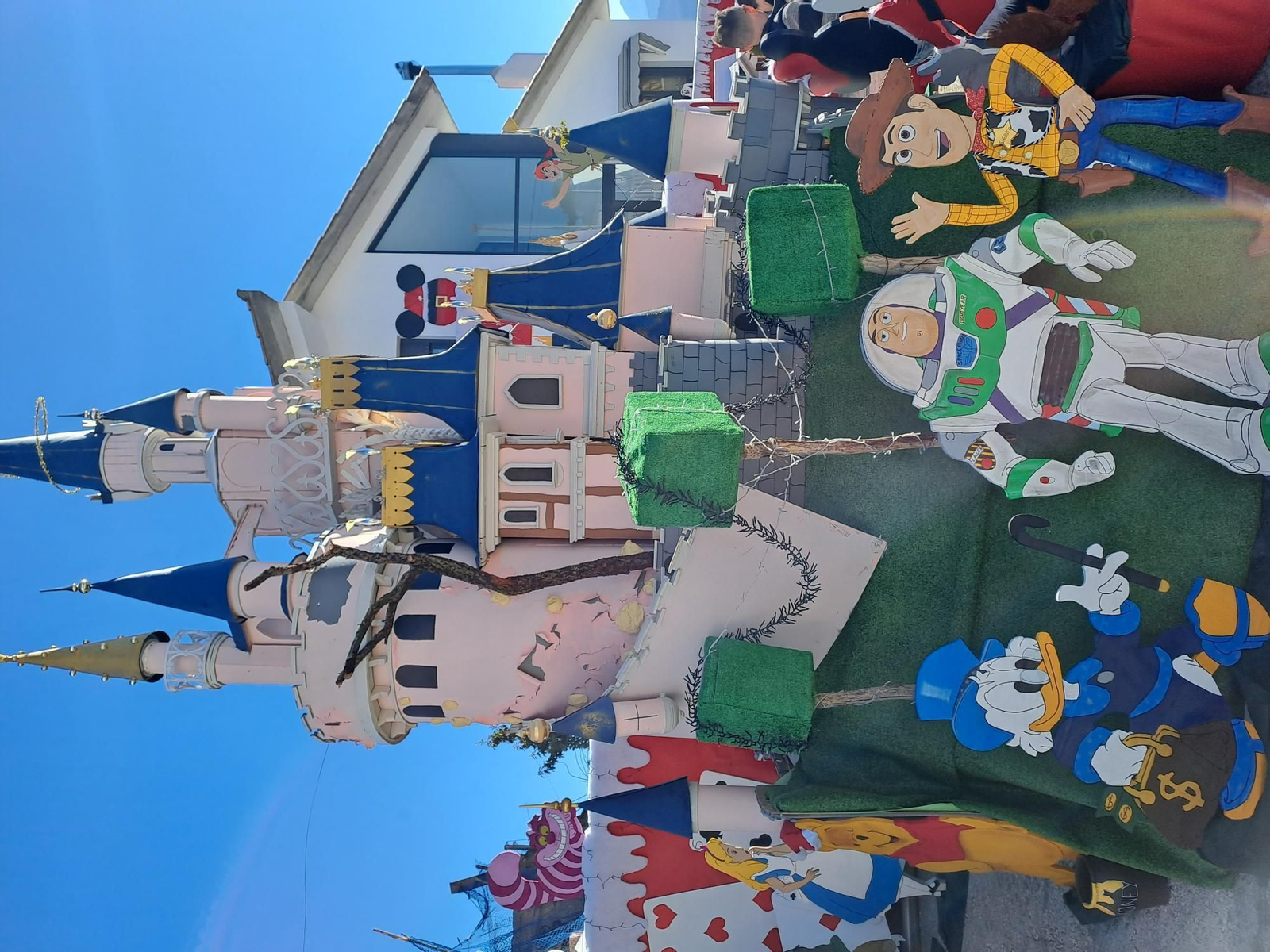 En imágenes: ¡Bienvenidos al mundo fantástico por Navidad de Las Pedrizas!