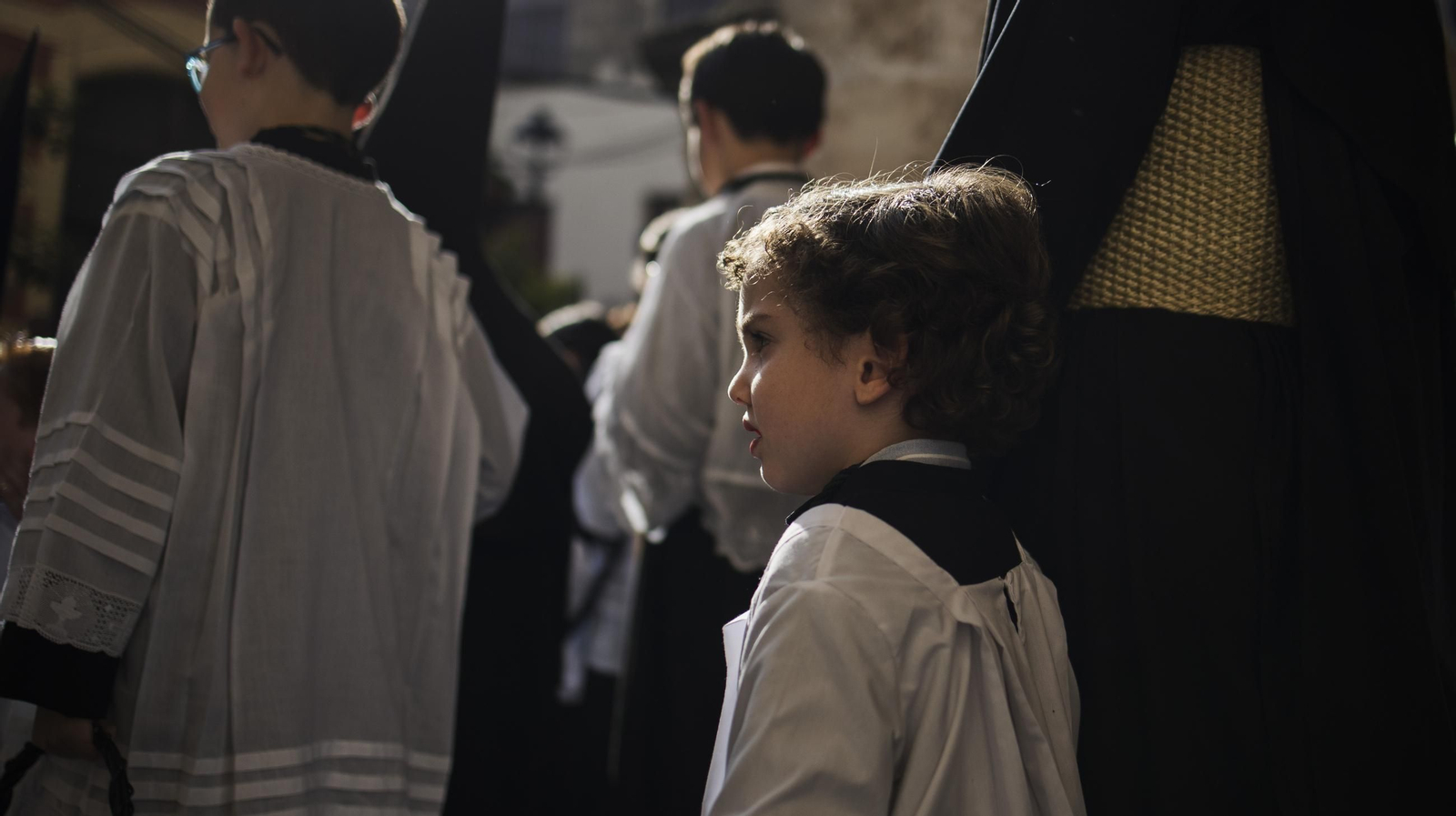 Imágenes de la Hermandad de La Vera-Cruz en el Jueves Santo de Jerez 2025