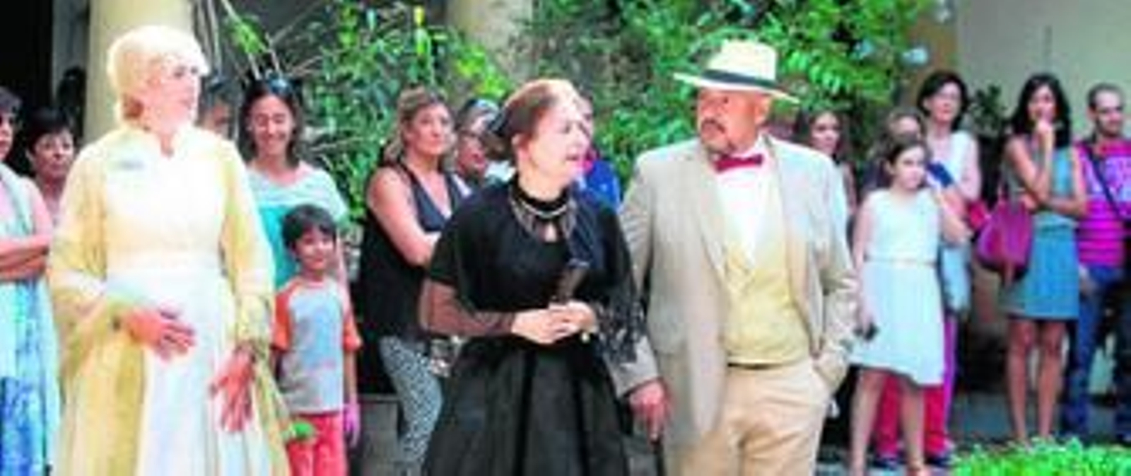 Acto de presentación en el patio del Recibo.