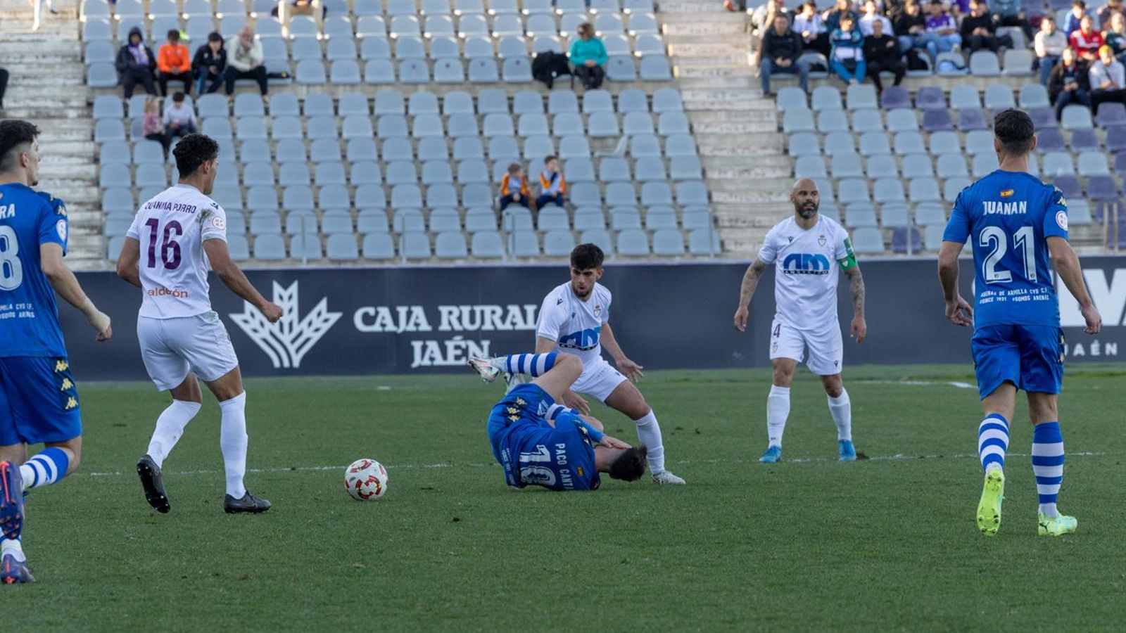 Las mejores imágenes de la remontada del Real Jaén al Arenas de Armilla