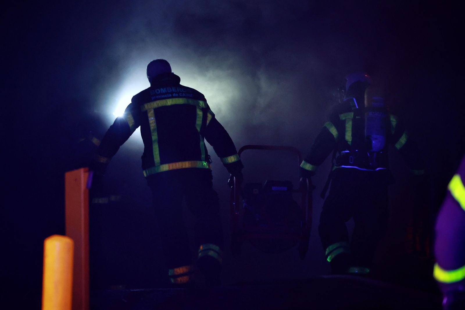 Las imágenes del incendio en el garaje de la calle Parlamento