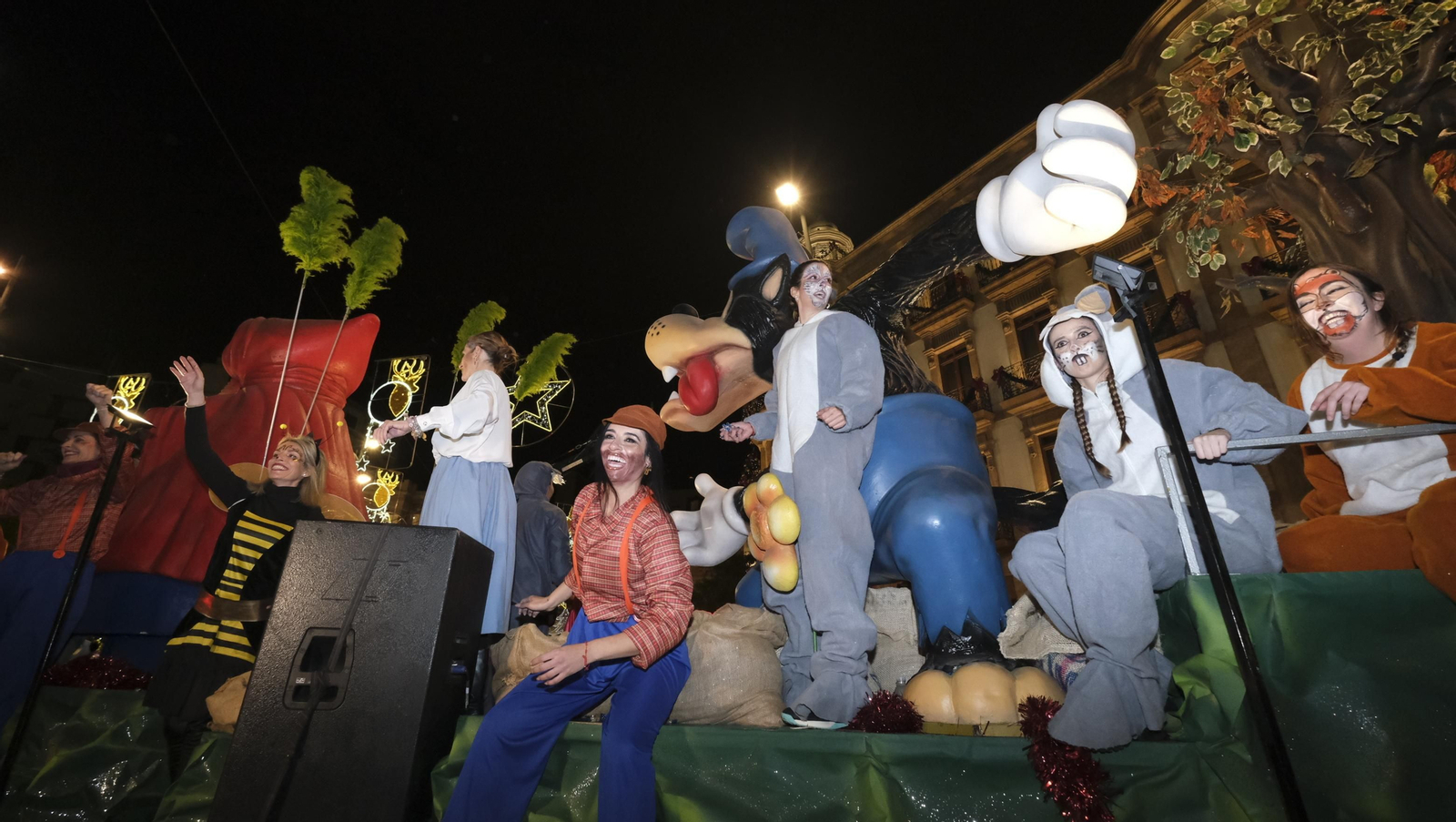 Imágenes de la Cabalgata de los Reyes Magos en Almería