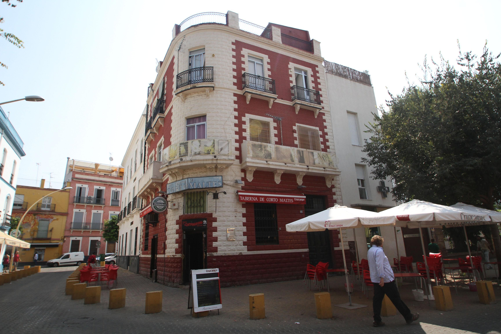 Una de las zonas de juegos para niños de la Alameda.