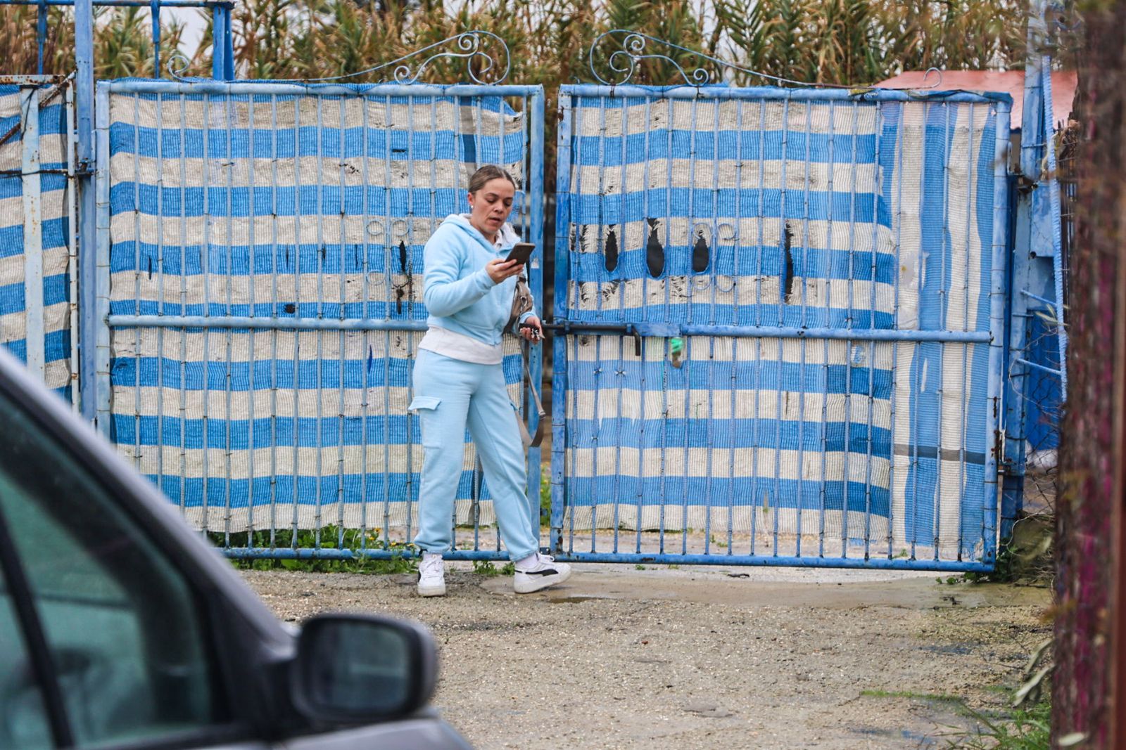 Fotografías del desalojo de familias y animales en Peguerillas por la borrasca Leonardo
