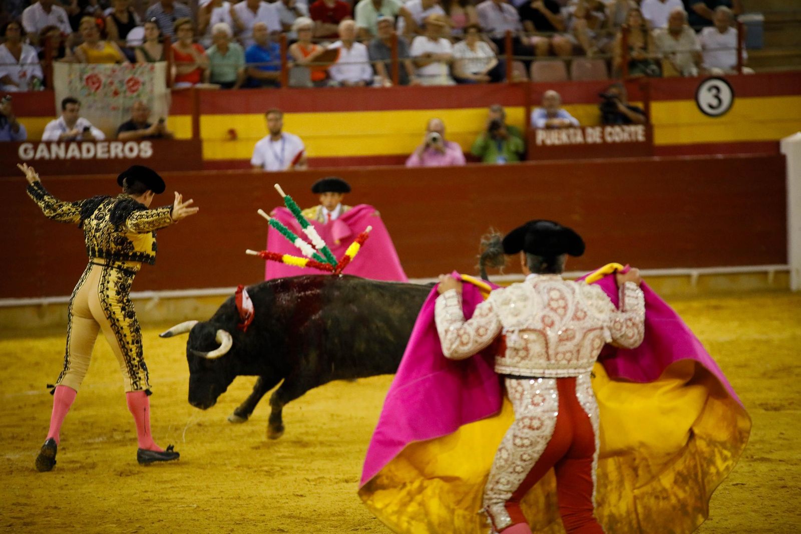 Imágenes de la corrida de toros en Roquetas de Mar
