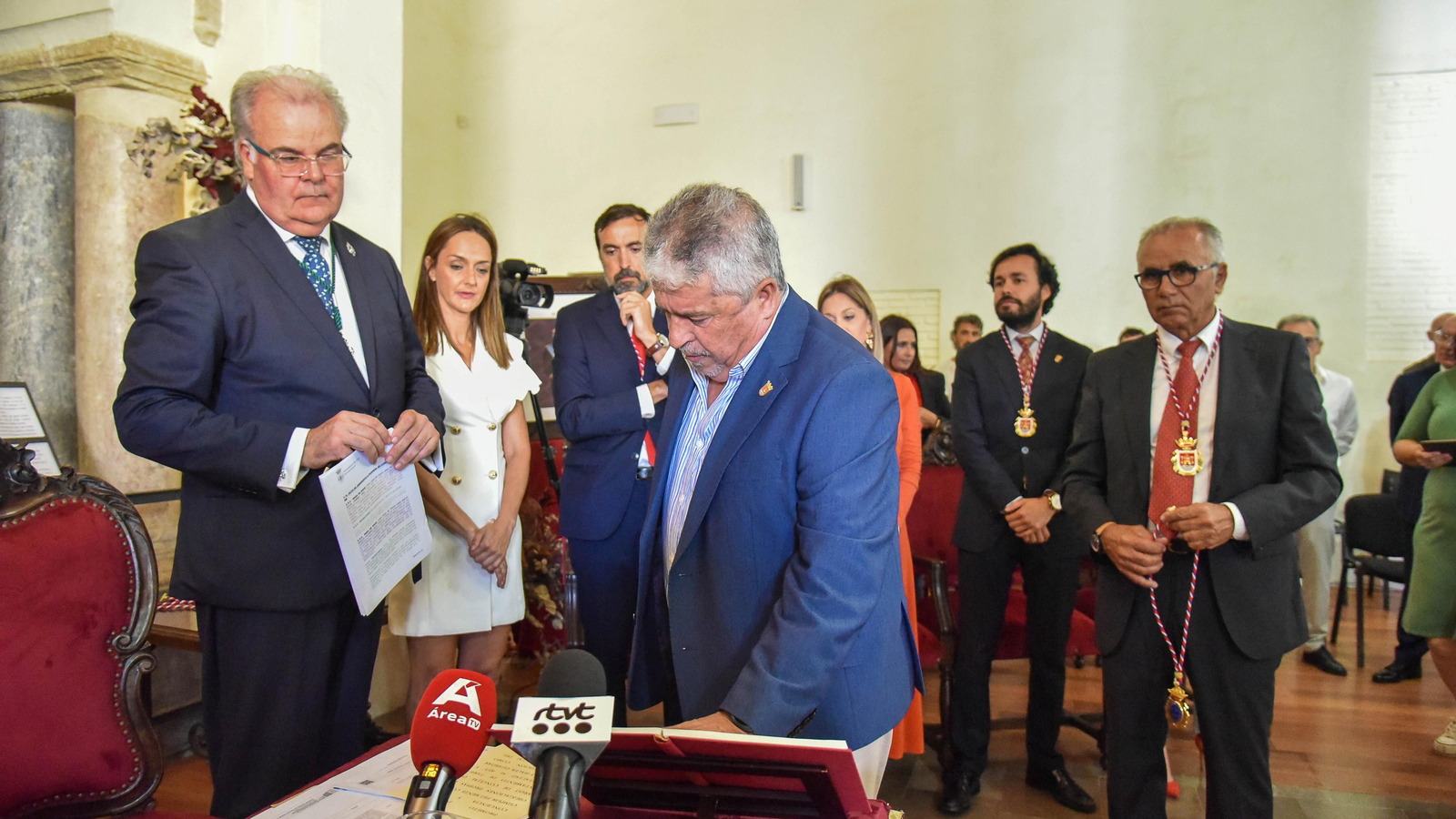 La investidura de Jóse Antonio Santos como Alcade de Tarifa, en imágenes