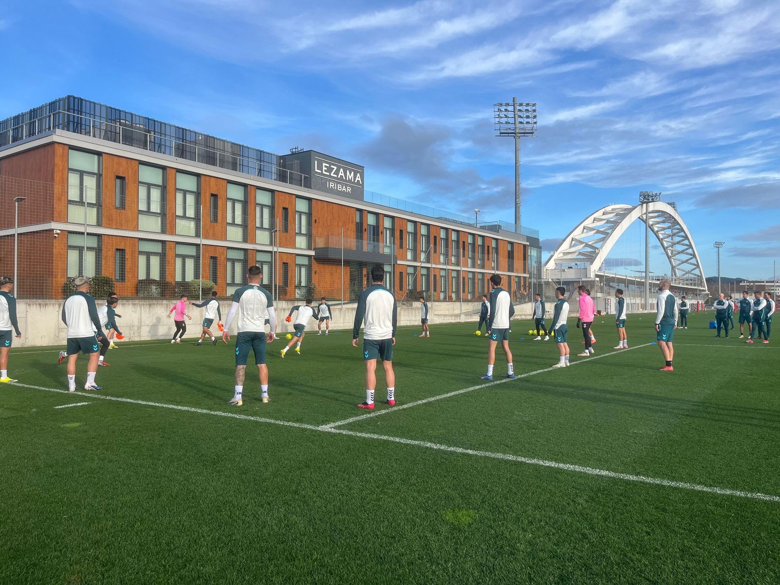 El Málaga CF se entrena en Lezama