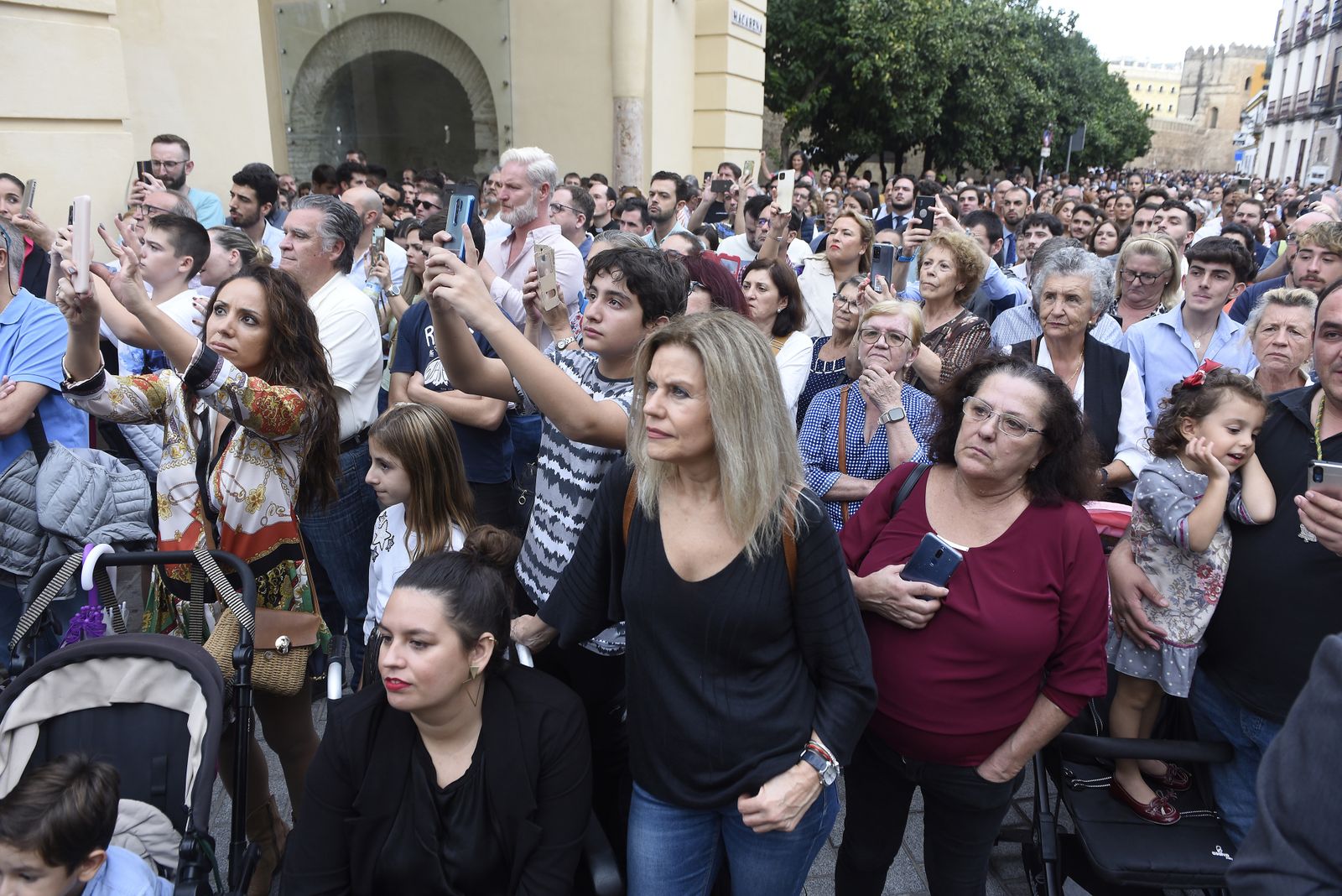 Las imágenes de la procesión de la Virgen del Rosario de la Macarena