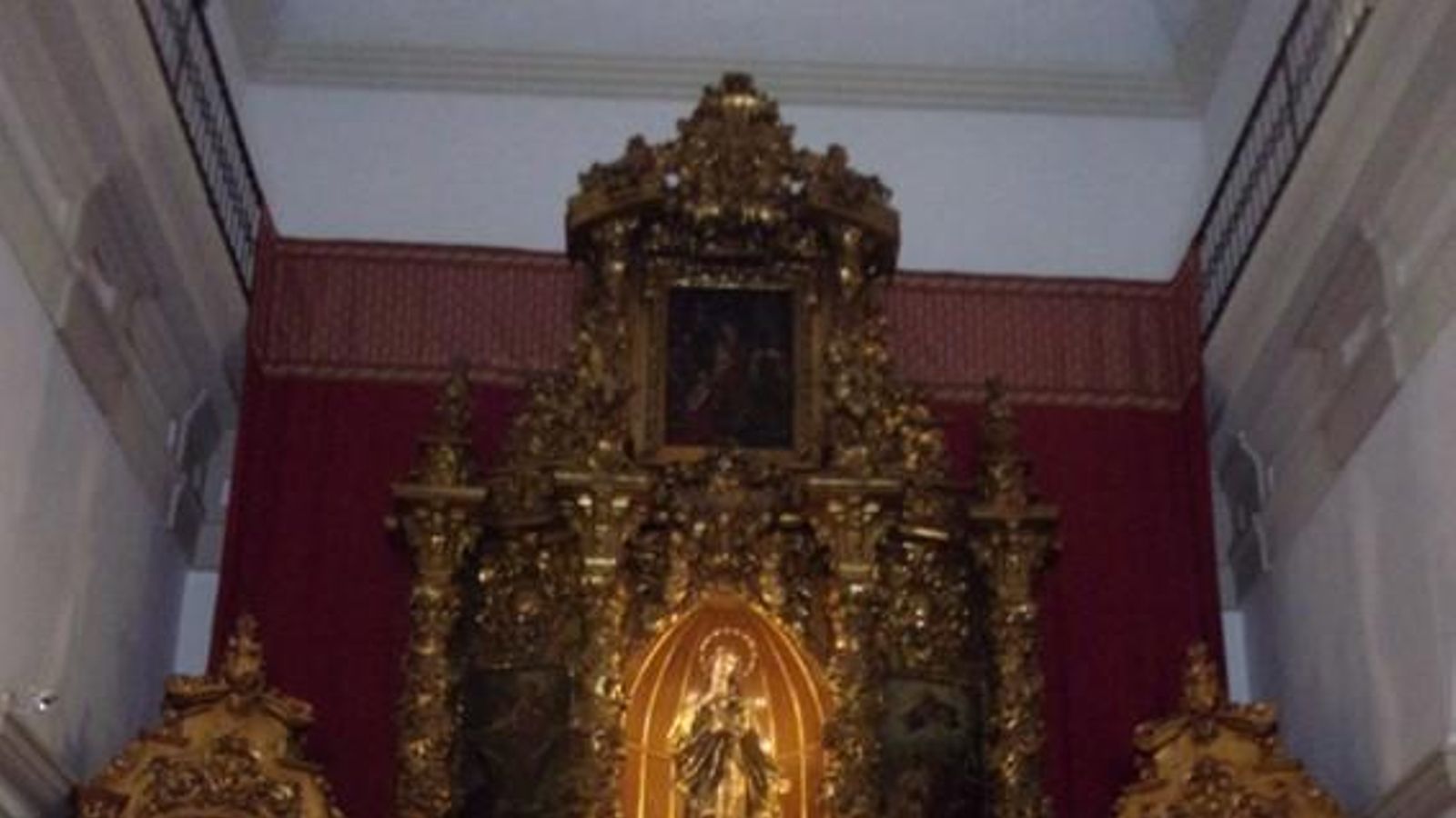 Interior de la Iglesia de la Inmaculada.