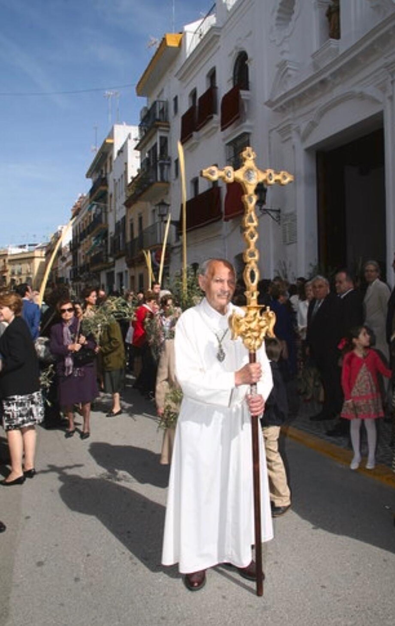 El Mudo com la cruz parroquial en el Corpus de Triana.