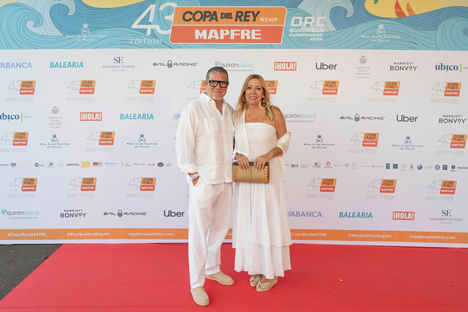 Búscate en el Cóctel de Blanco de la Copa del Rey Mapfre de vela