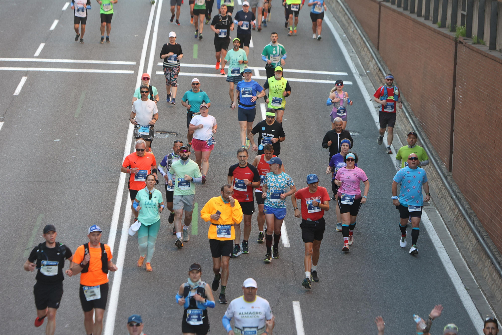 Búscate en la Zurich maratón de Sevilla