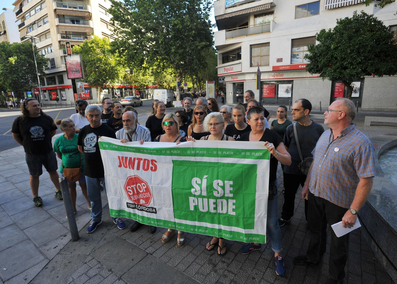 Concentración de Stop Desahucios Concentración de Stop Desahucios