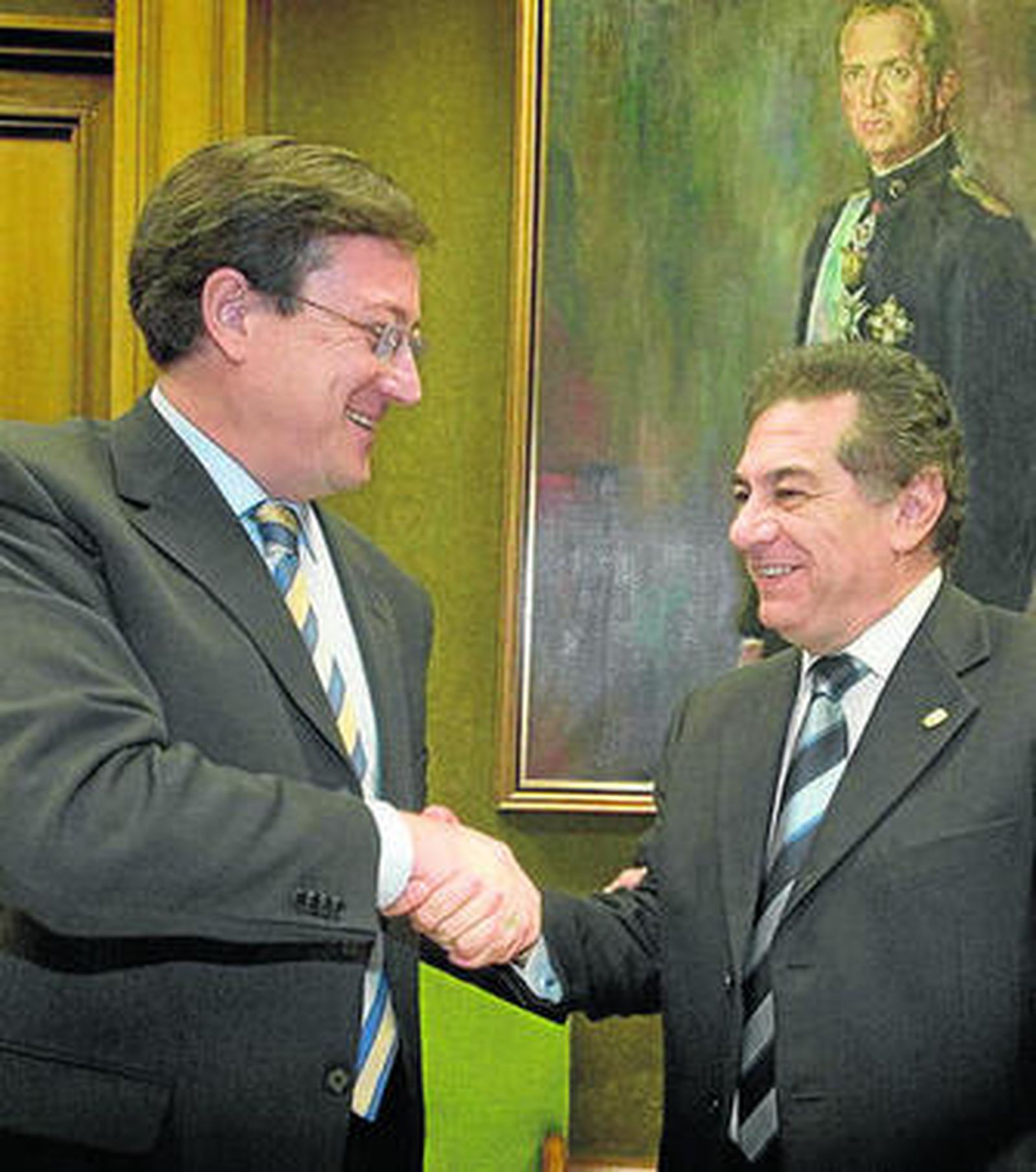 Balastegui saluda a Añez cuando eran compañeros de filas en Diputación.