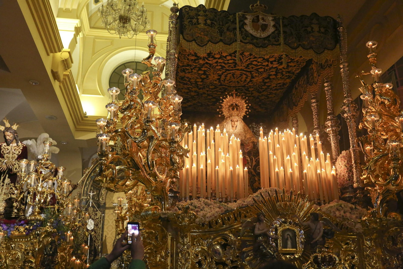 Las fotos de la Paloma del Miércoles Santo en Málaga