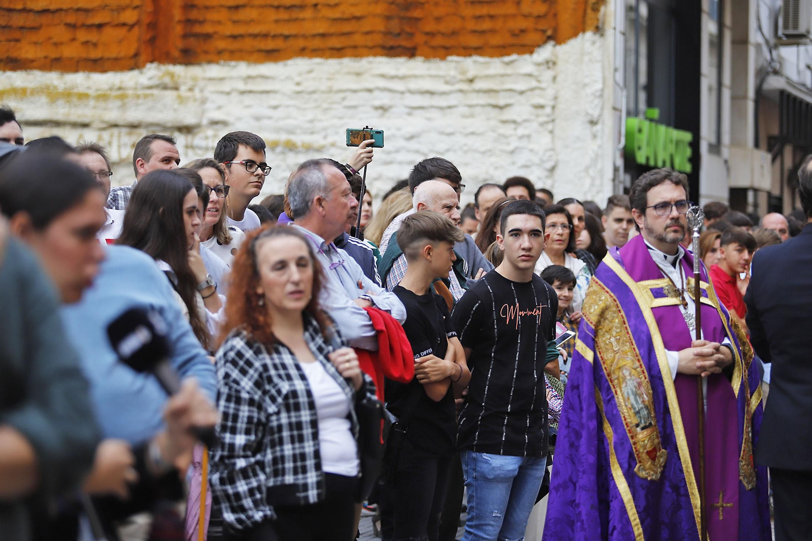Imágenes de la salida extraordinaria de la Virgen del Rocío y Esperanza
