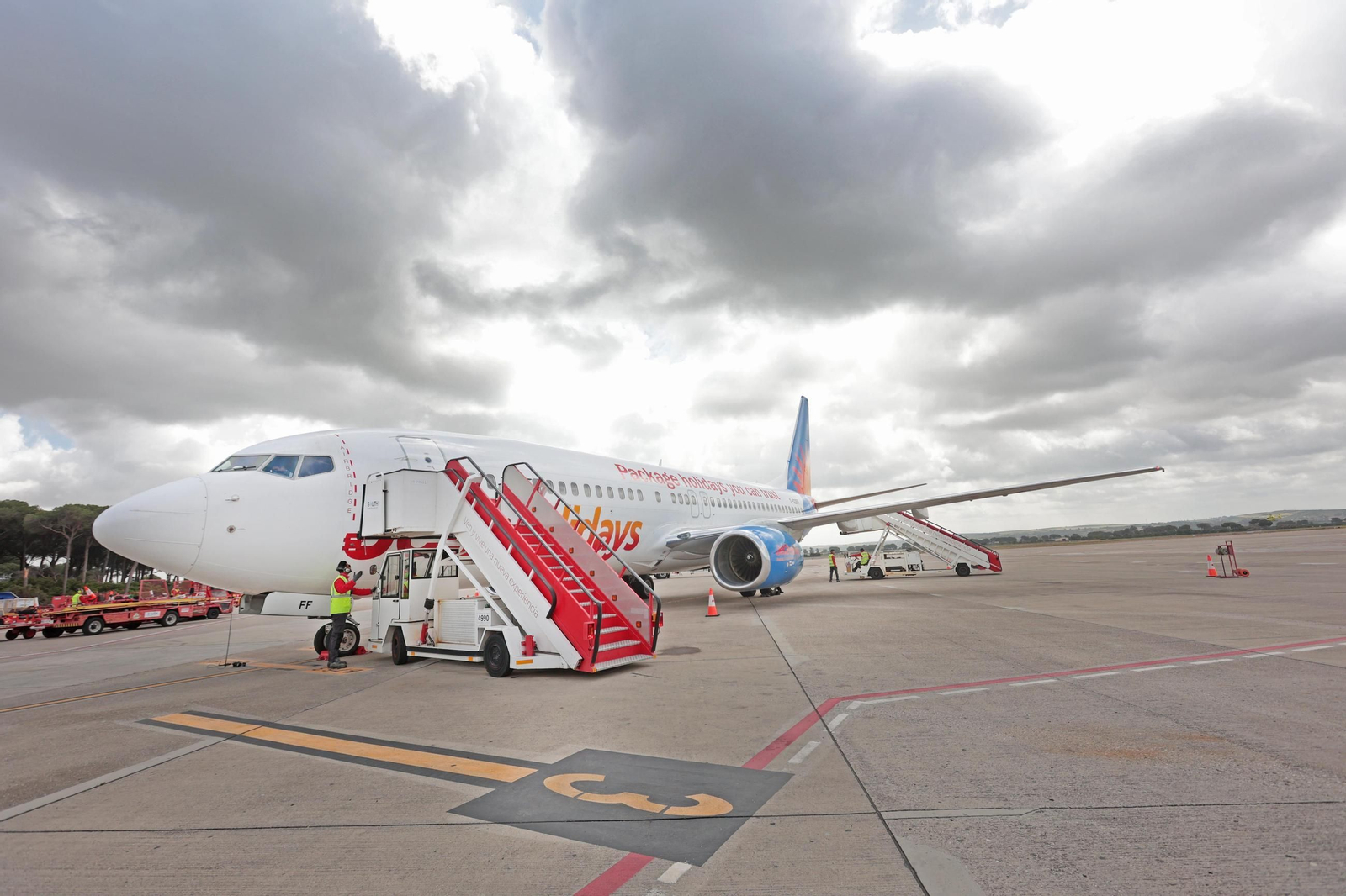 La llegada del primer vuelo de Jet2 al aeropuerto de Jerez en imágenes