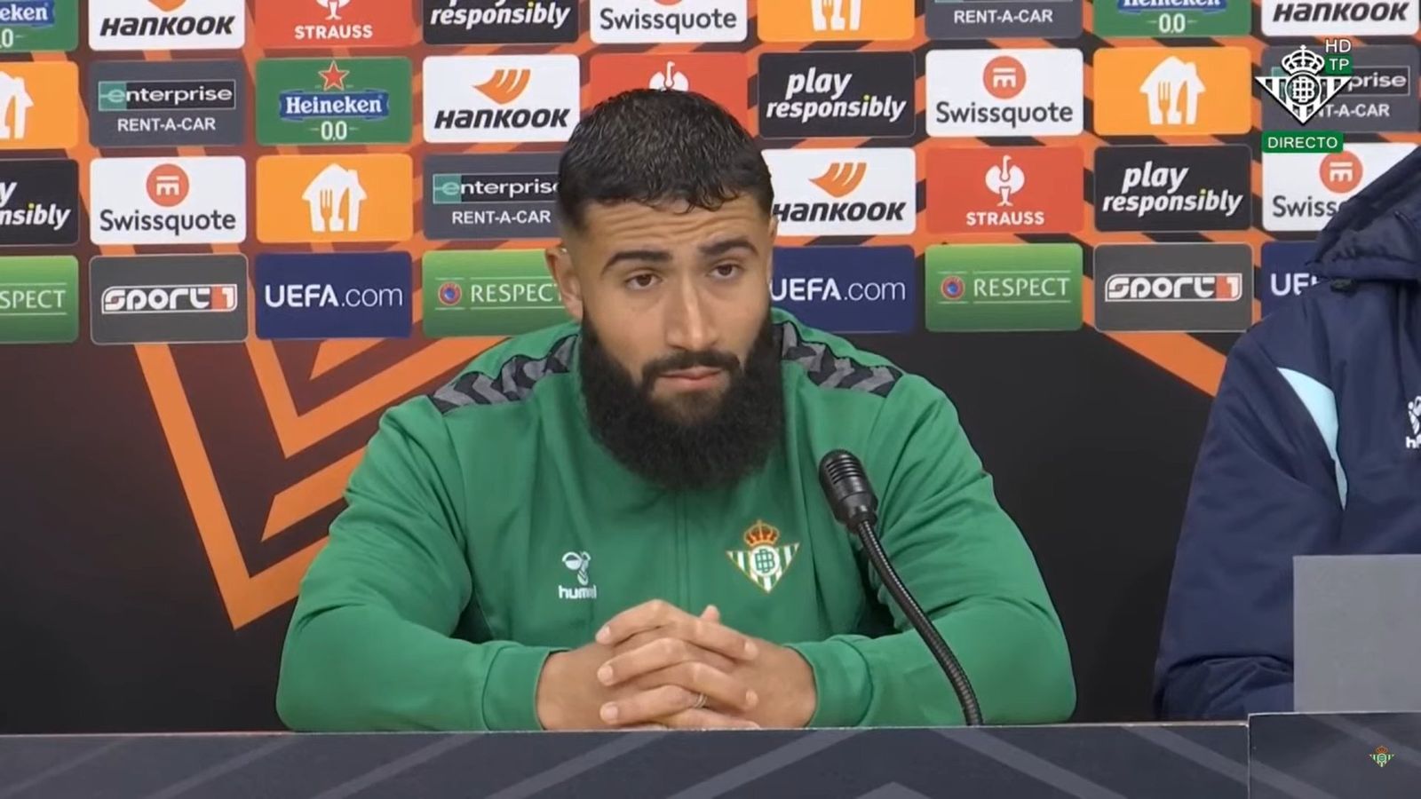 Fekir, en la rueda de prensa.
