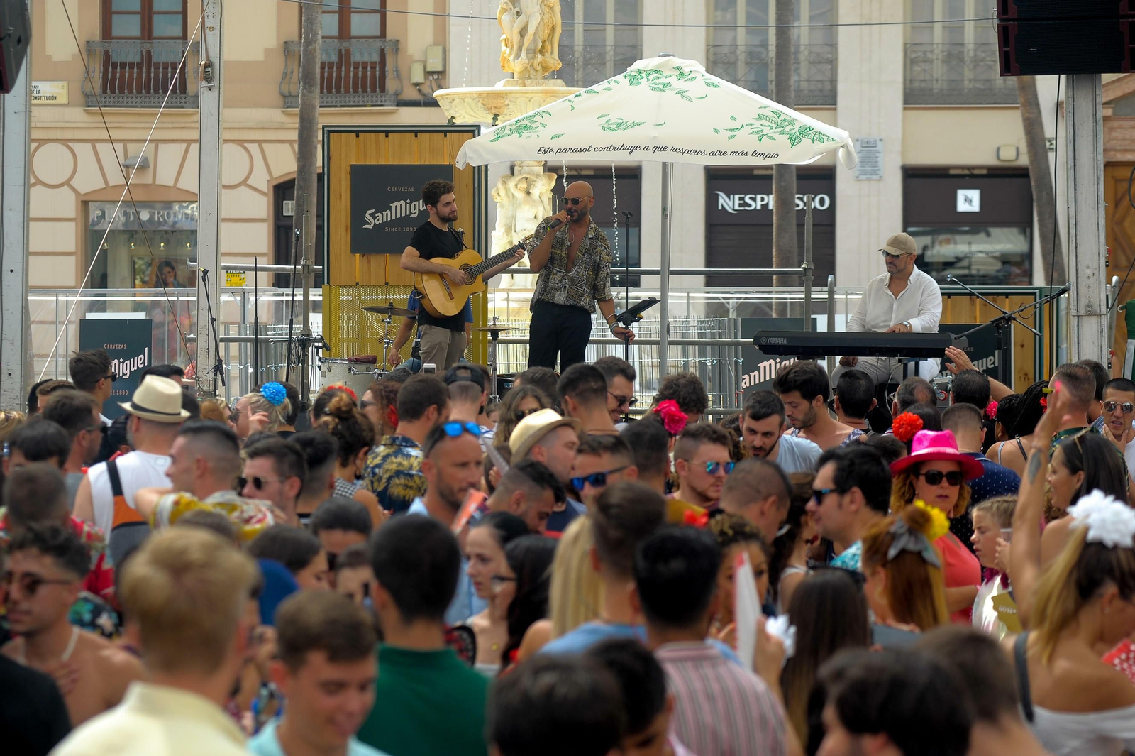 La Feria del Centro en Málaga, este miércoles en fotos