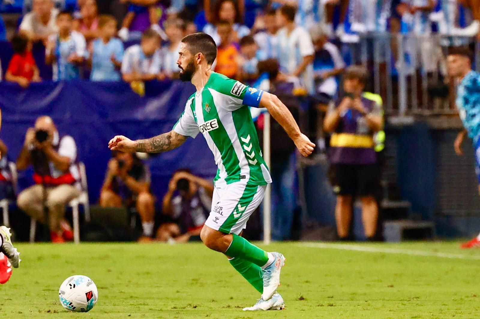 El Málaga CF-Real Betis del XXXV Trofeo Costa del Sol, en imágenes