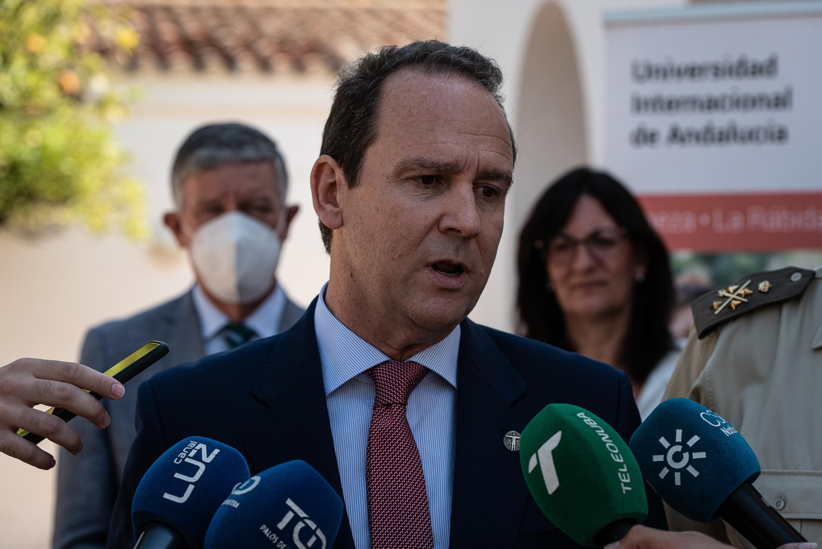 Imágenes de la jornada de inauguración de los cursos de verano de la UNIA