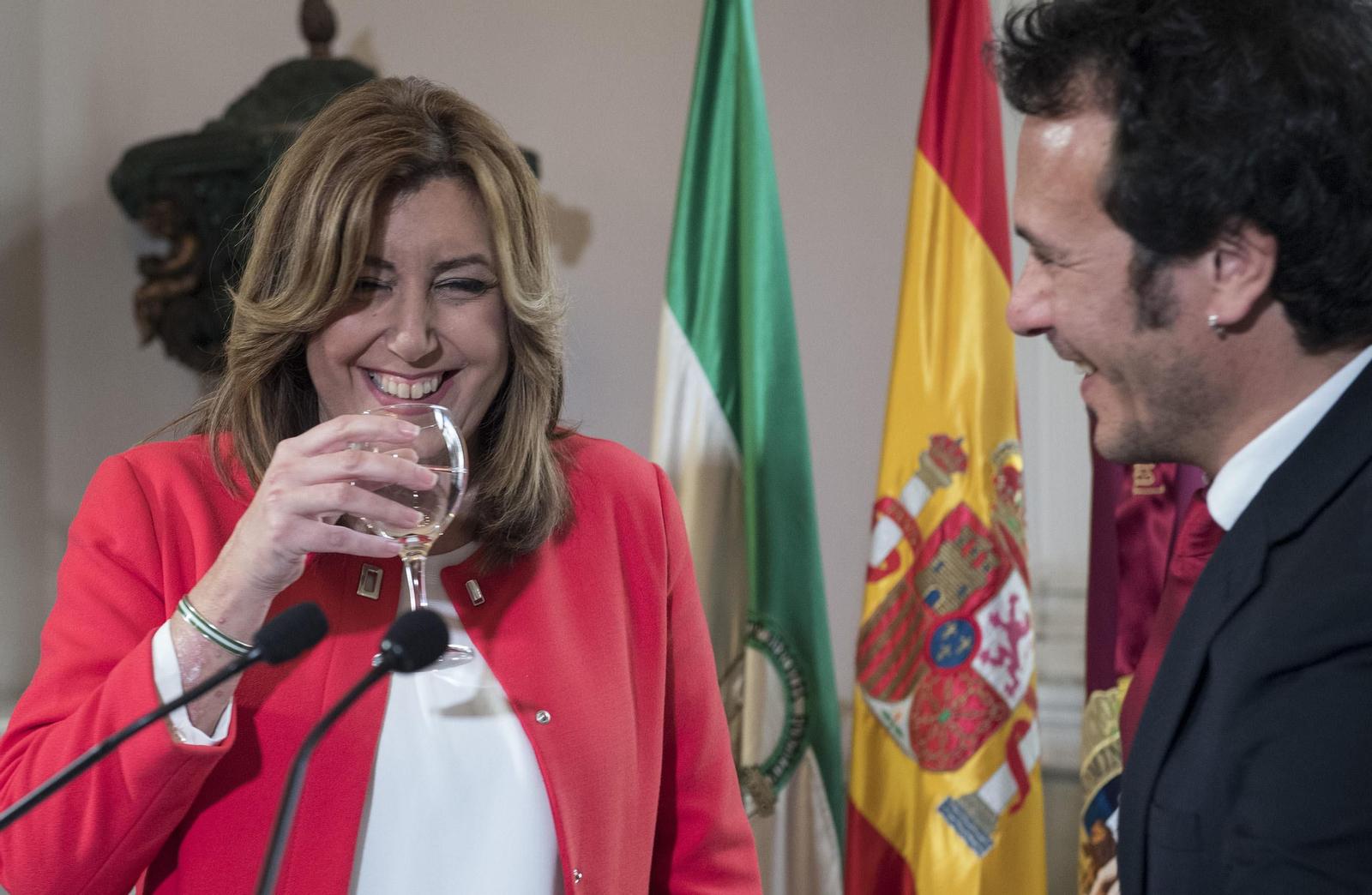La visita de Susana Díaz al Ayuntamiento de Cádiz, en imágenes