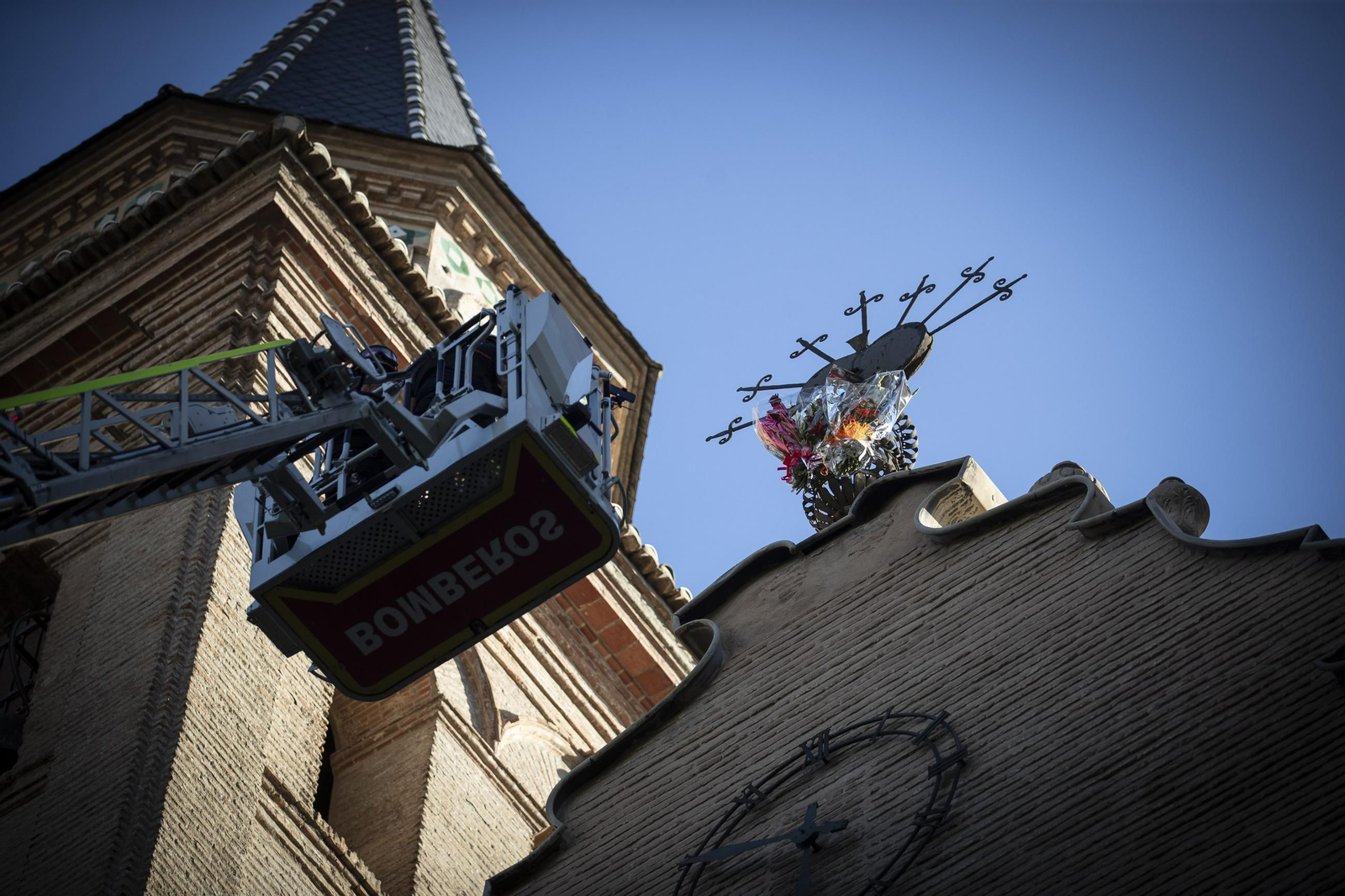 Ofrenda Floral y Solidaria de la Virgen de las Angustias de Granada, Septiembre 2025.jpg