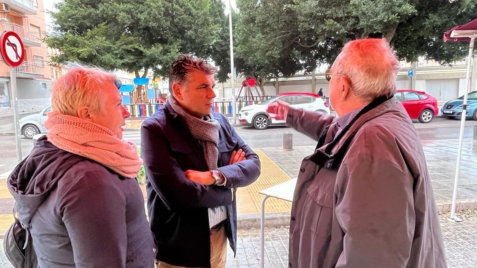 Cazorla con vecinos de 500 Viviendas