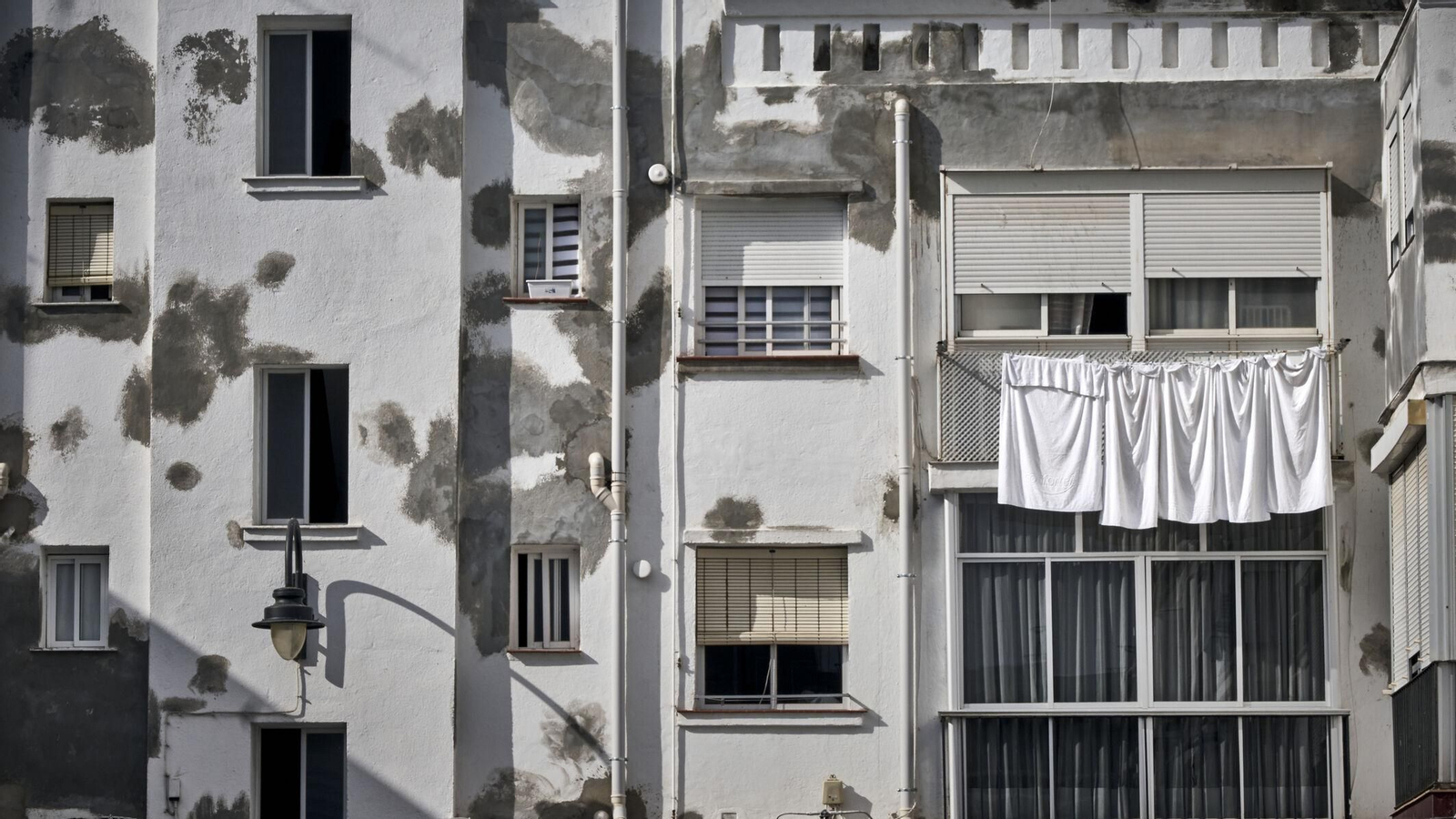 Rehabilitación de viviendas en la barriada Bazán.